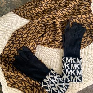 Michael kors winter knit scarf & glove set